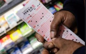 12 arrested for illegal lottery trade in India